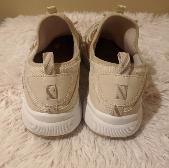 Skechers Women's Training Shoes Beige - Picture 4 of 10